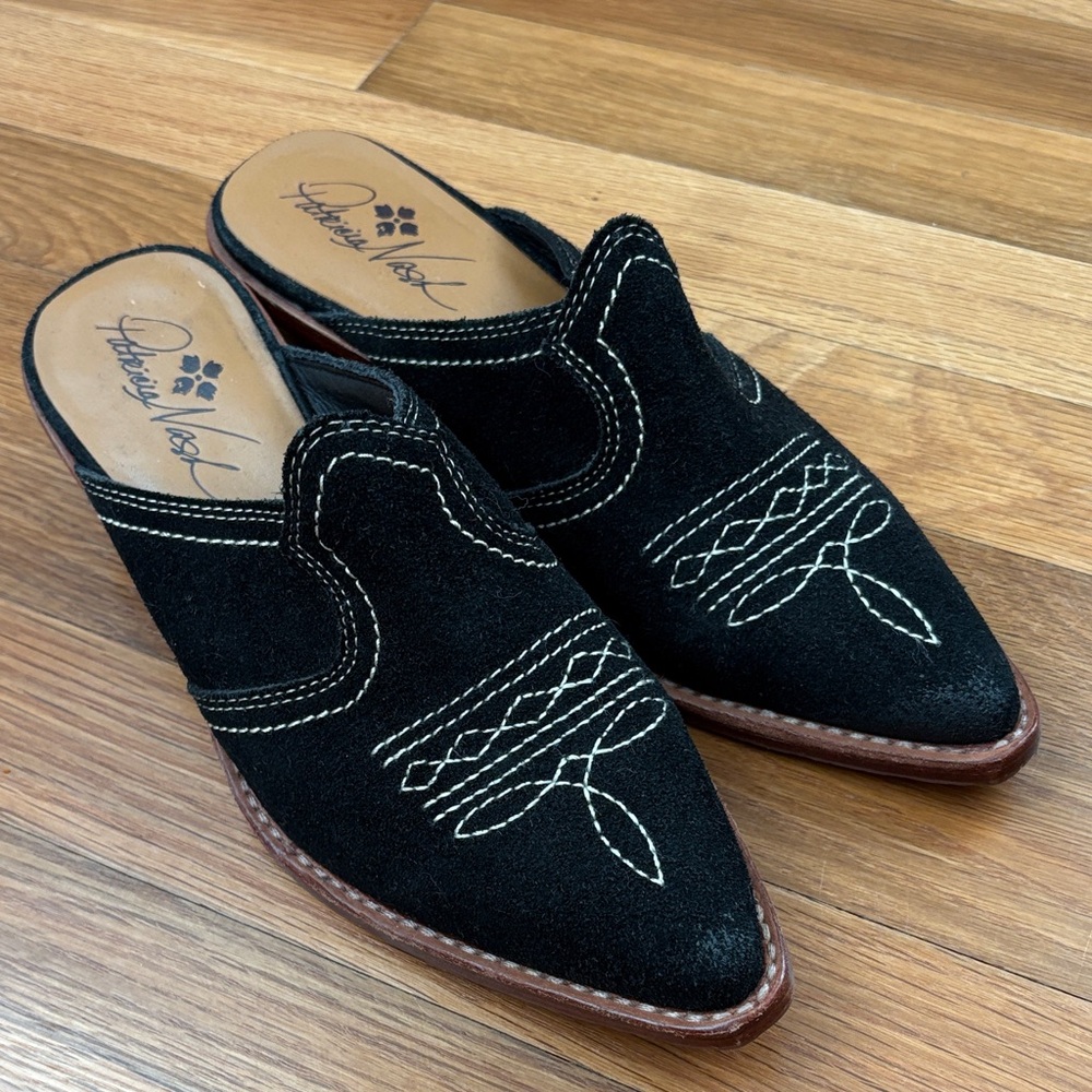 Patricia Nash Black Suede Embroidered cowboy boot/ Mules